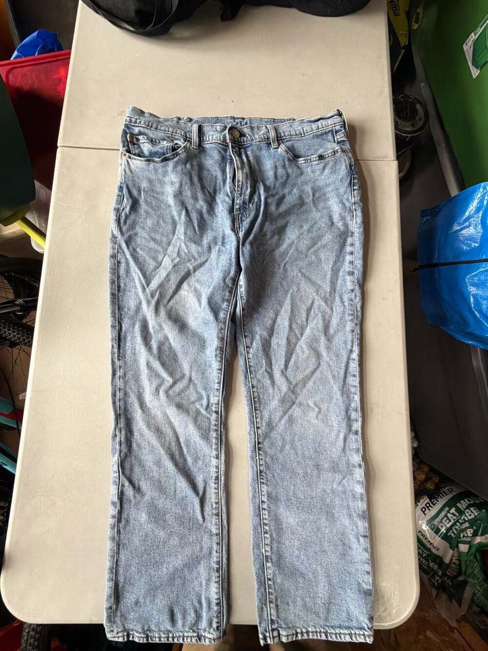 Levi's 514 Straight Jeans Size 38x30 Light Wash Denim